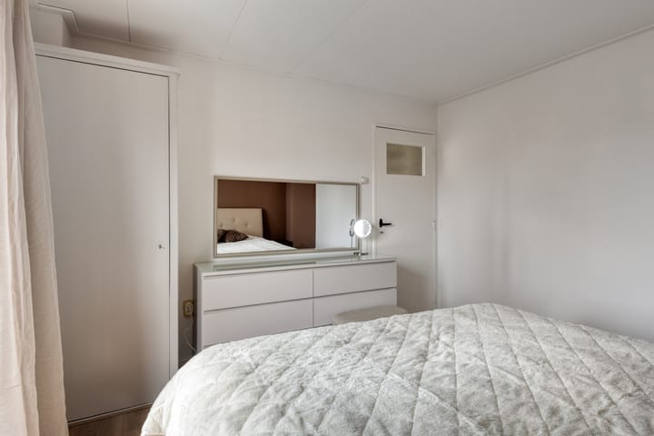 Photo 12 of Maasstraat 33