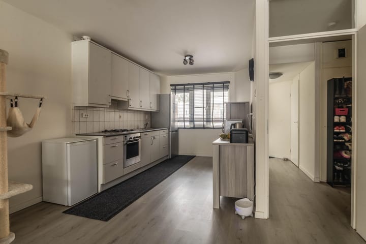 Photo 14 of Wethouder In 't Veldstraat 130