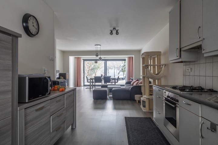 Photo 16 of Wethouder In 't Veldstraat 130