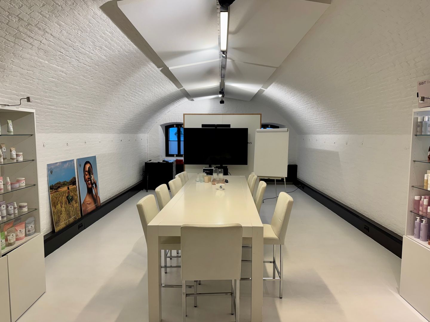 Bekijk foto 2 van Adriaan Dortsmanplein 3