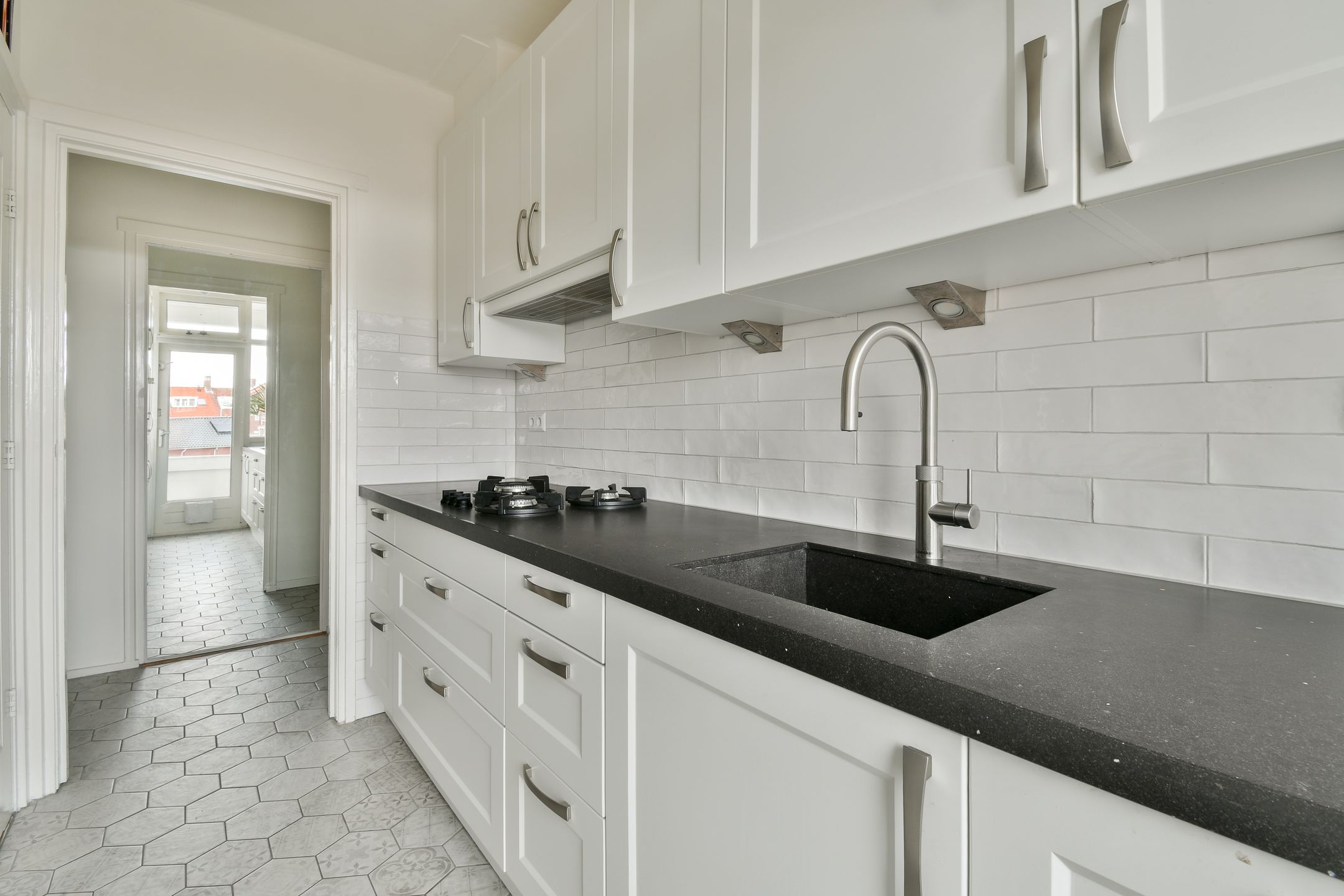 Foto 24 van de Favaugeplein 47