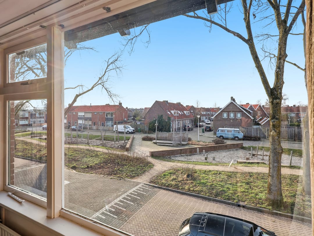 Foto 16 van De Genestetplein 9