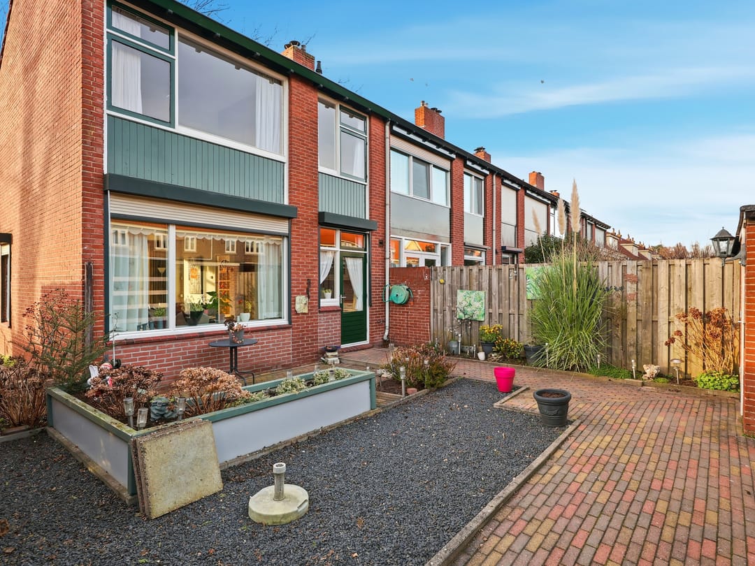 Foto 22 van De Genestetplein 9