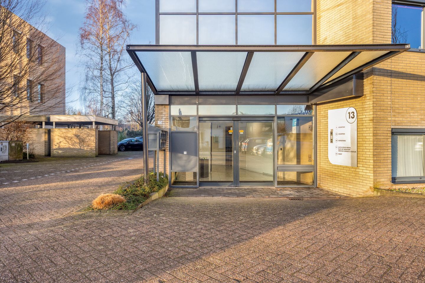 View photo 3 of Takkebijsters 13-B