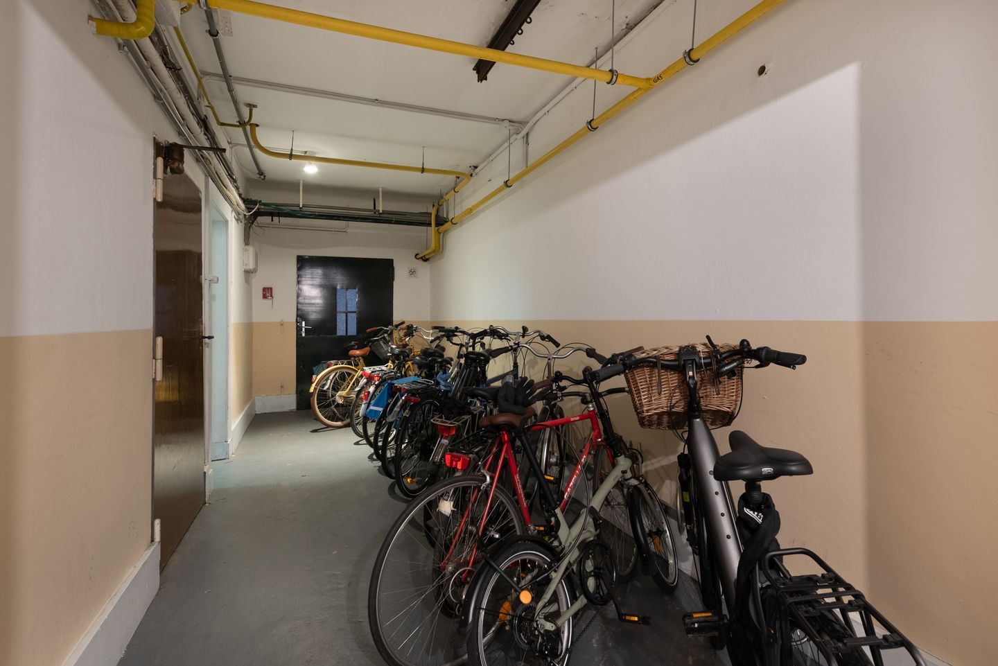 Photo 25 of Anna Paulownastraat 117-19