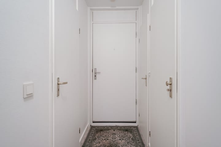 Foto 18 van Oostburgwal 27