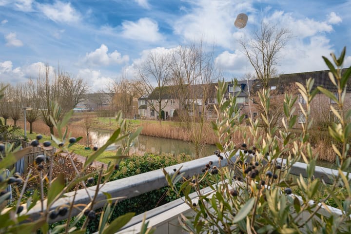 Foto 51 van Oostburgwal 27