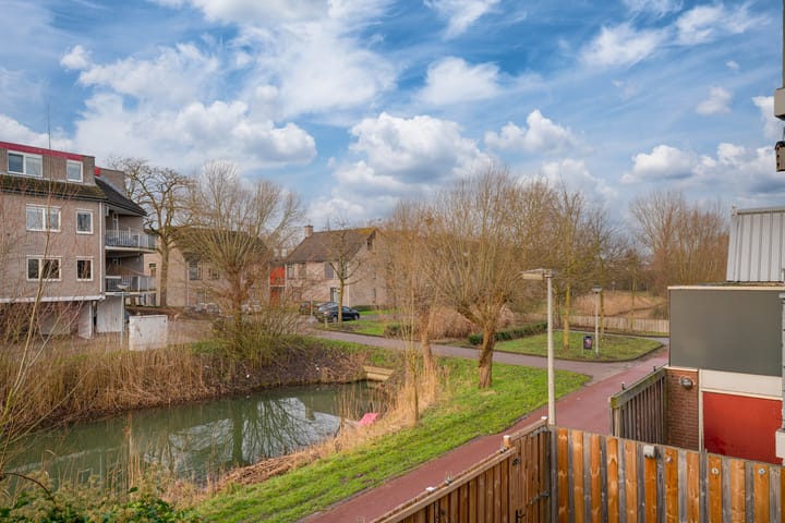 Foto 56 van Oostburgwal 27