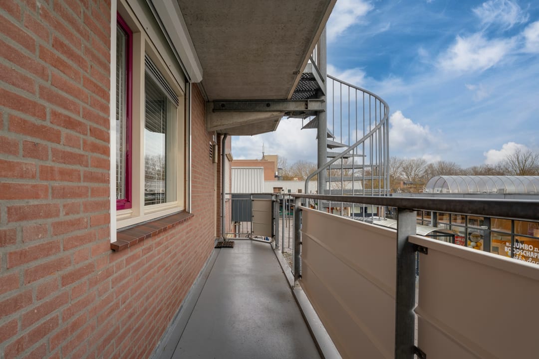 Photo 16 of Oostburgwal 27