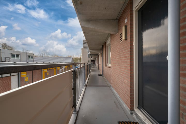 Foto 17 van Oostburgwal 27