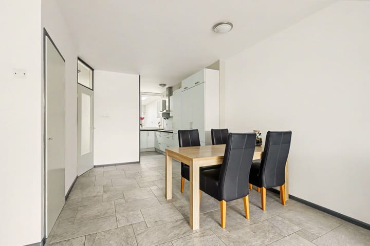 Photo 10 of Groeneveldstraat 21