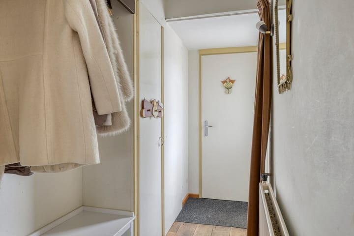 Photo 8 of Basstraat 39