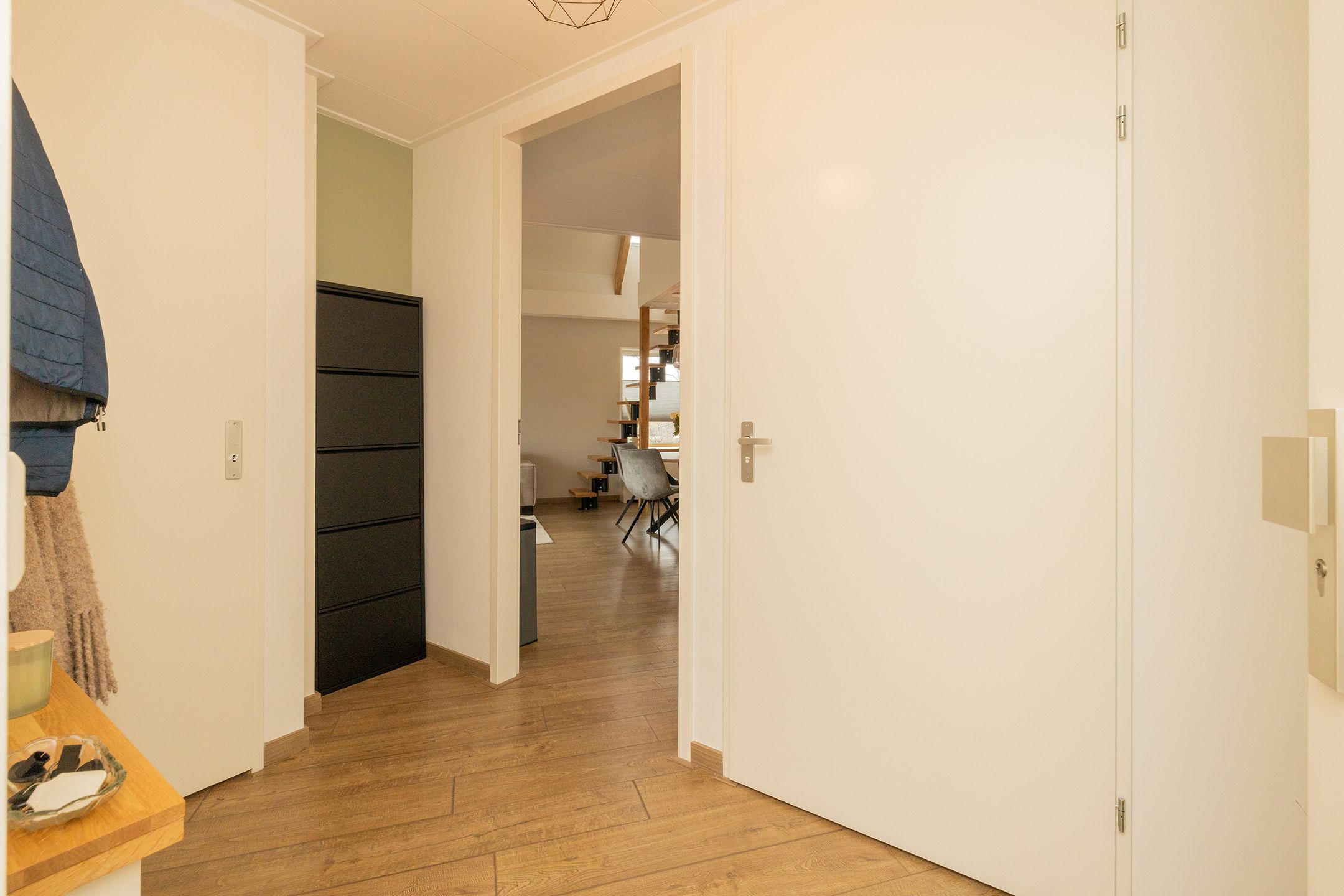 Photo 6 of Voorstraat 100-C