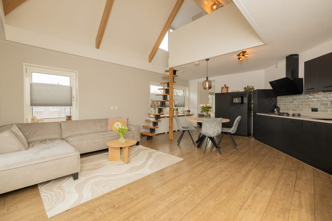 Photo 11 of Voorstraat 100-C