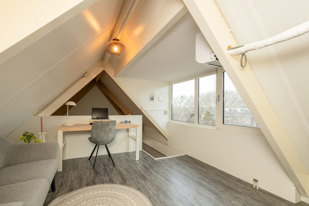 Photo 22 of Voorstraat 100-C