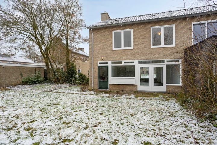 Foto 14 van Ereprijsstraat 12