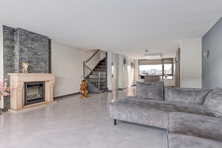 Photo 10 of Savannestraat 3