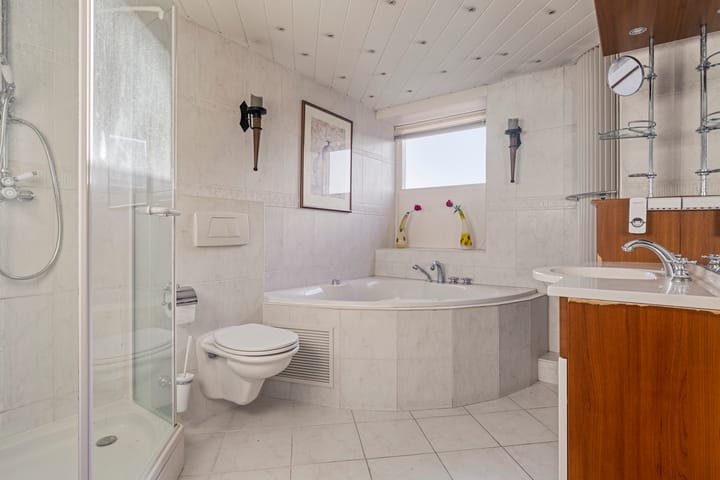 Photo 18 of Savannestraat 3