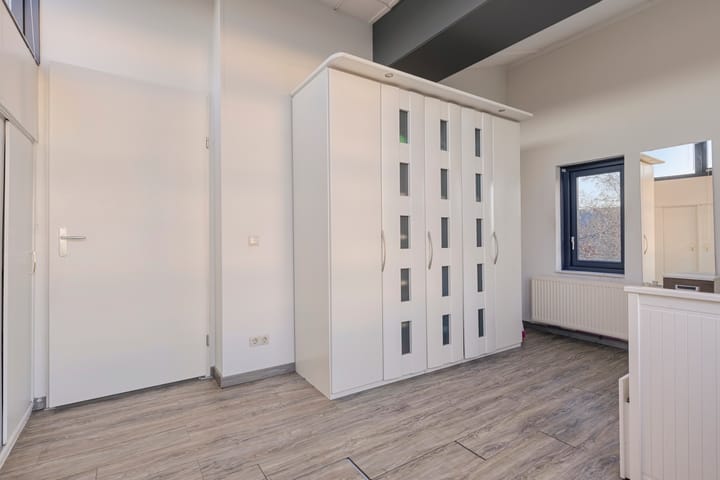 Photo 25 of Savannestraat 3