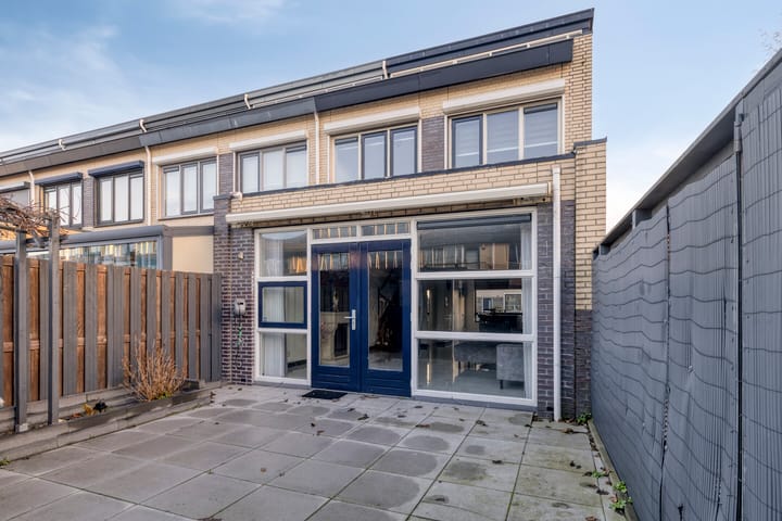 Photo 28 of Savannestraat 3