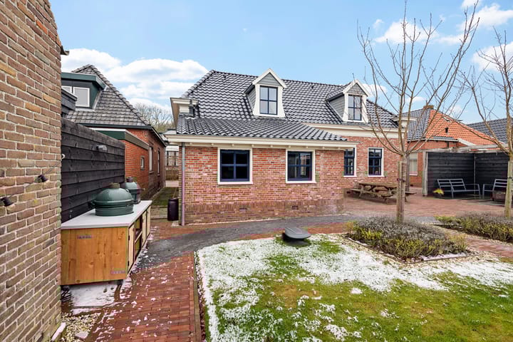 Photo 46 of Grachtstraat 9