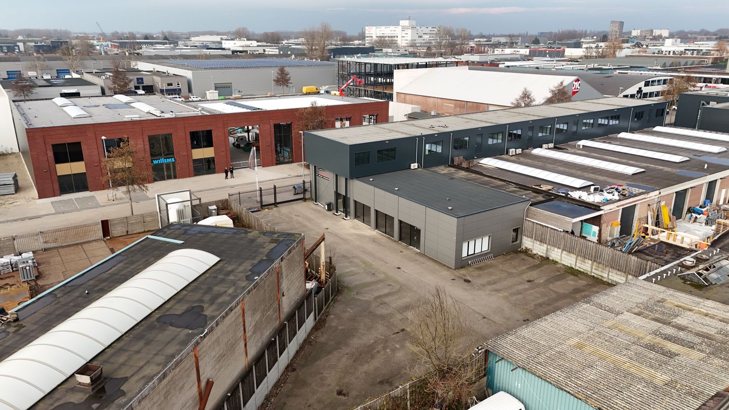 Bekijk foto 3 van Kommiezenlaan 27