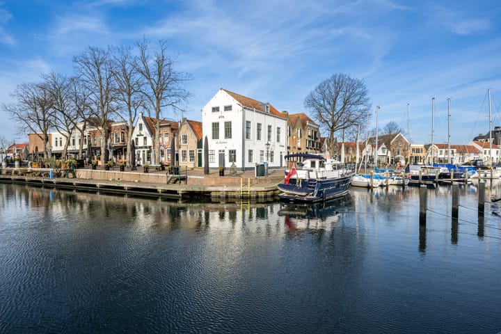 Photo 37 of Spuistraat 34