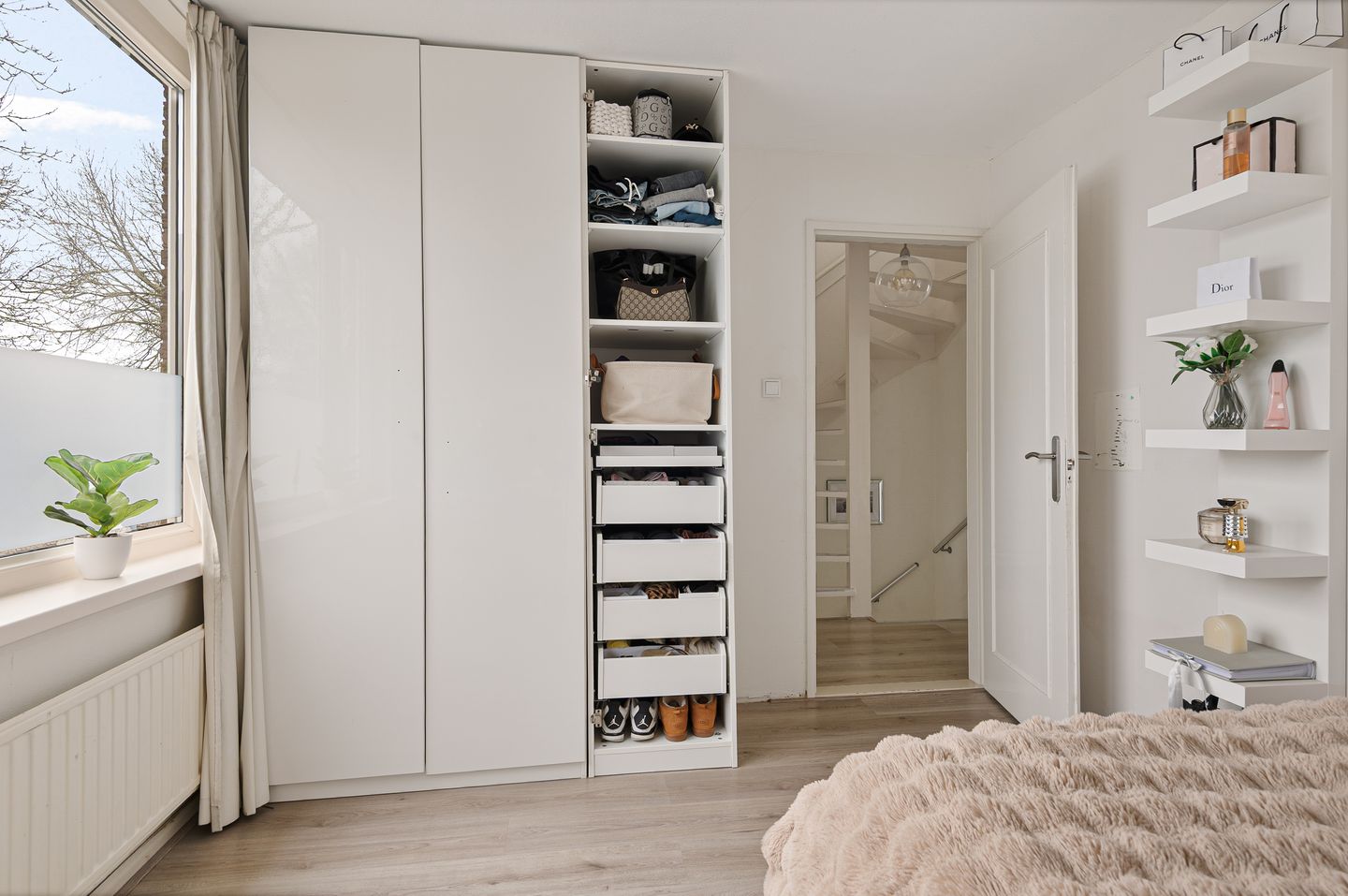 Photo 19 of Graan voor Visch 15223