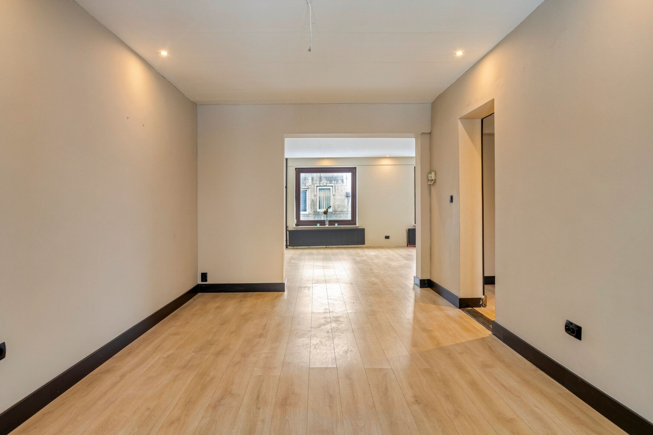 Photo 9 of Bunderstraat 202