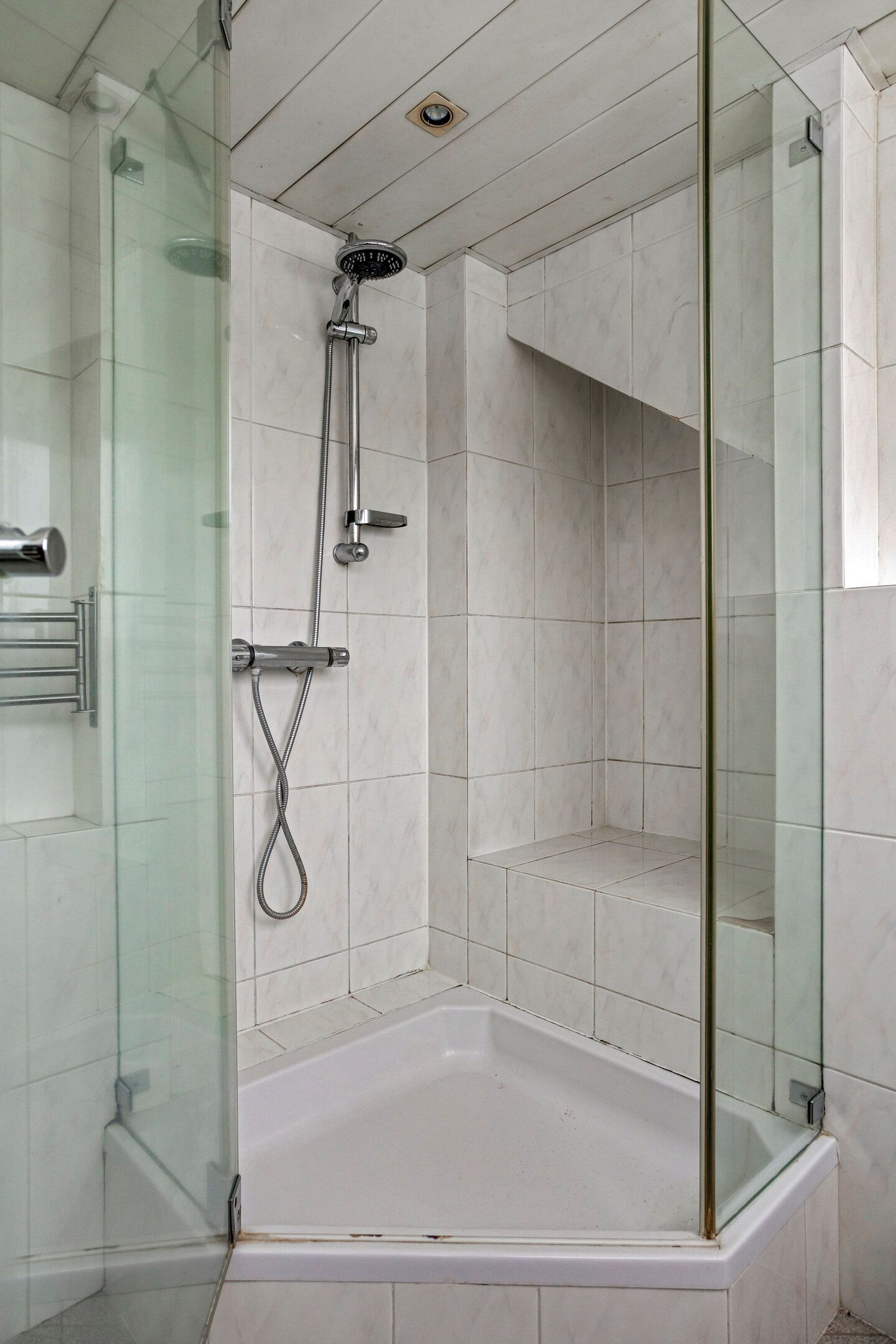 Photo 20 of Bunderstraat 202