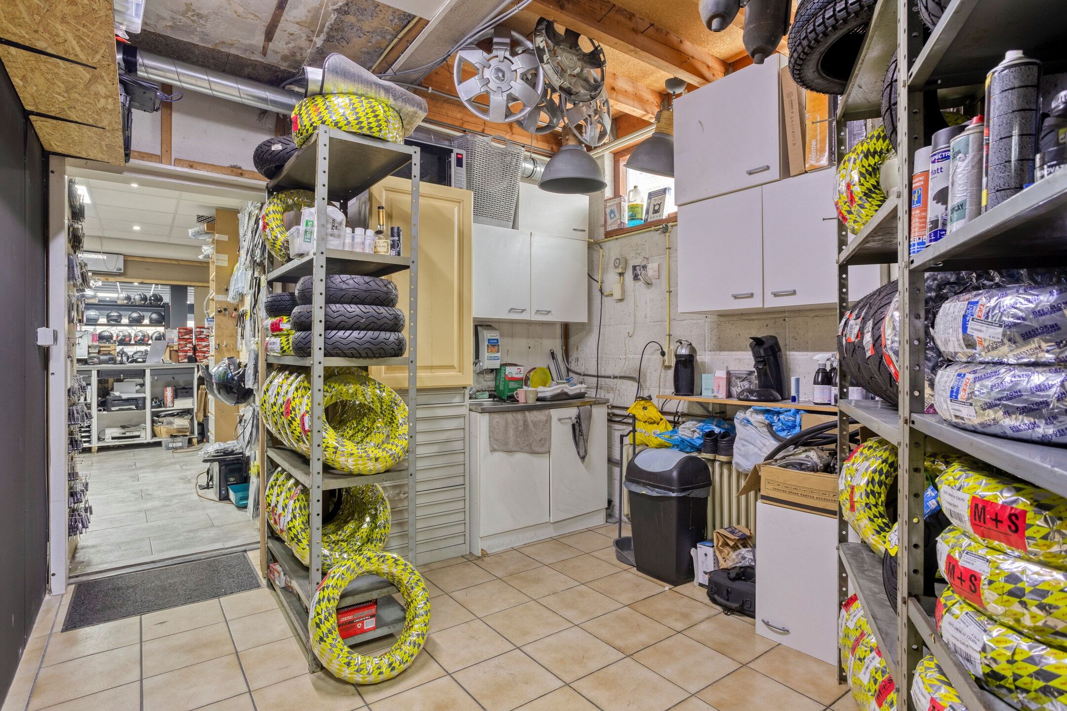 Photo 30 of Bunderstraat 202