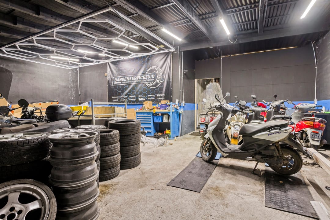 Photo 38 of Bunderstraat 202