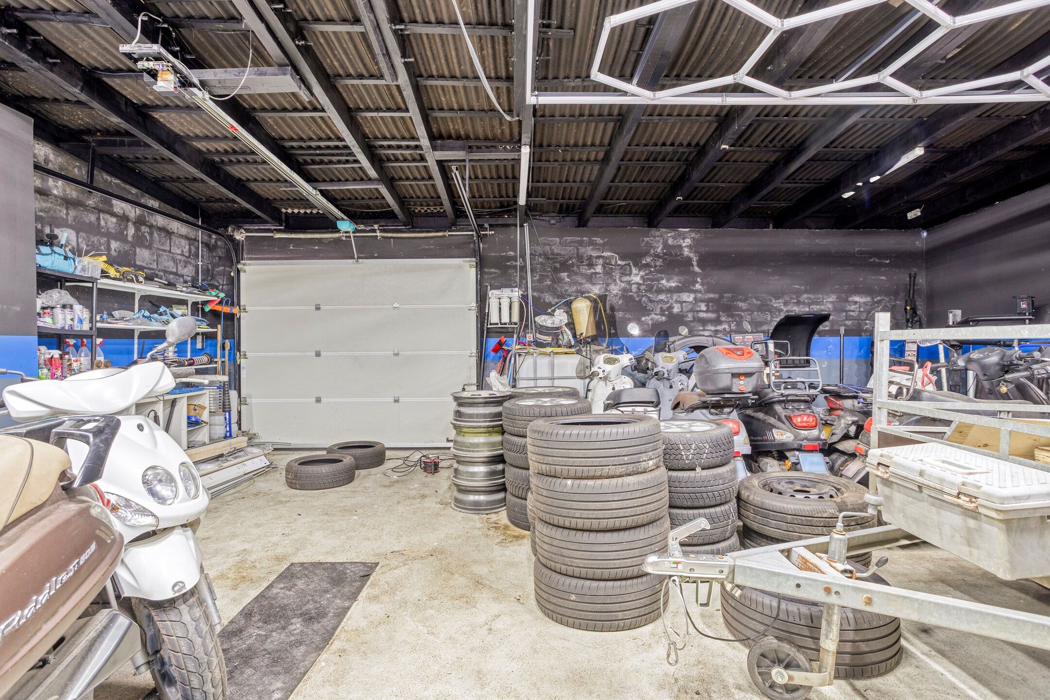 Photo 39 of Bunderstraat 202