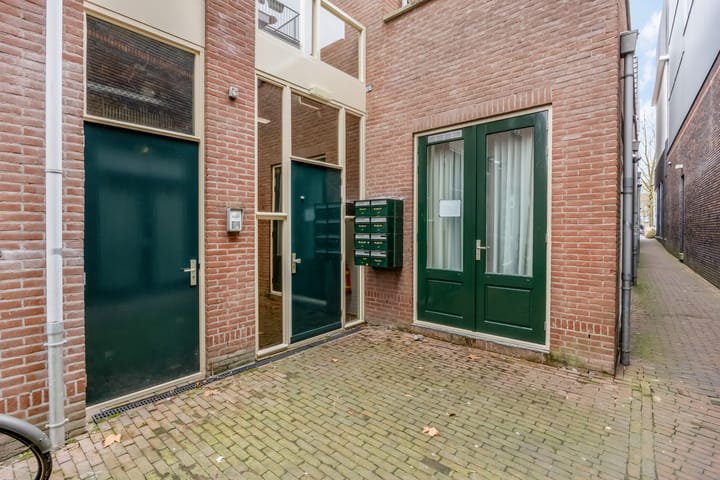 Photo 22 of Grotestraat 104-6