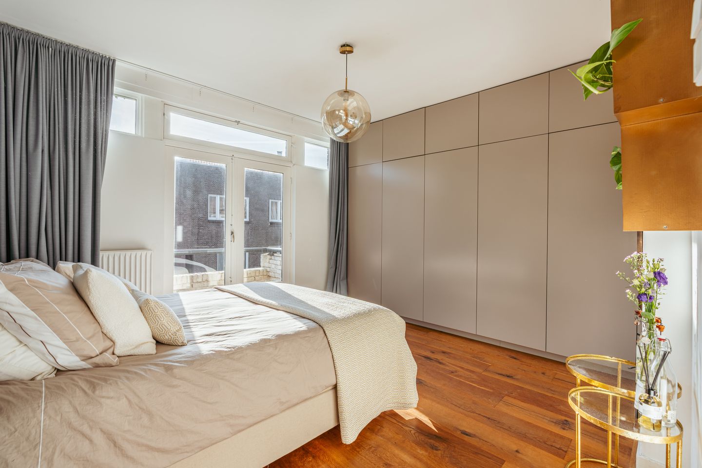 Photo 10 of Uithoornstraat 34-2