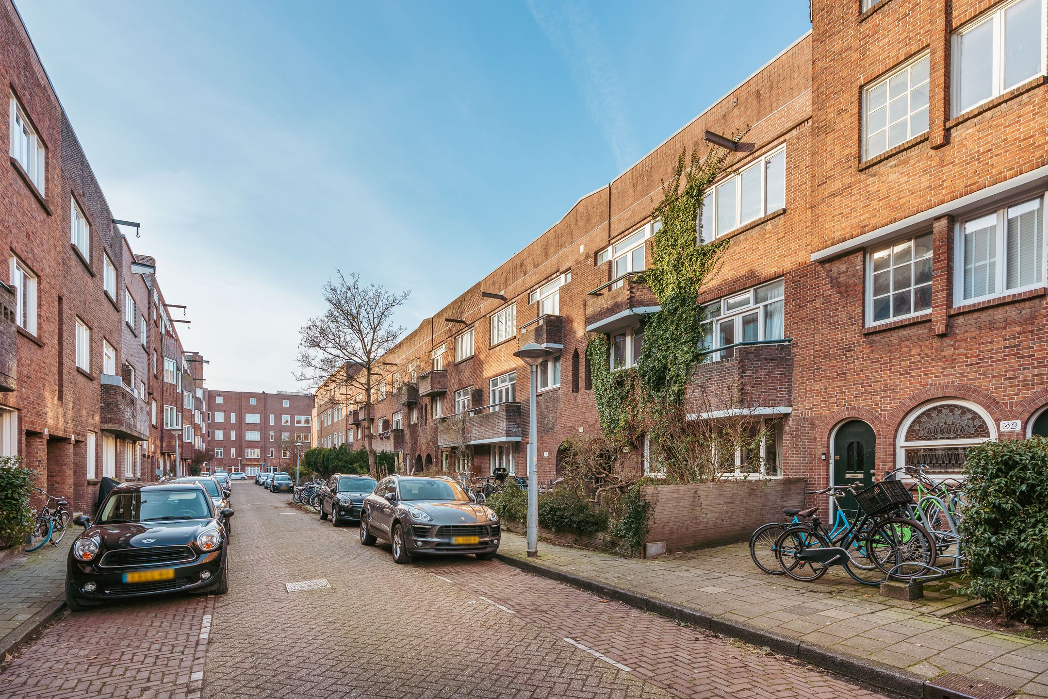 Photo 30 of Uithoornstraat 34-2