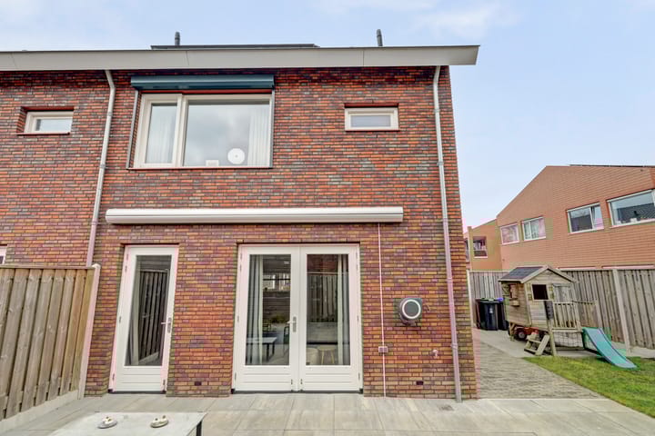 Photo 30 of Banierstraat 17