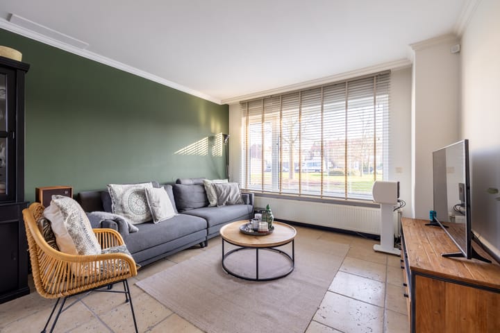 Photo 12 of Meteorenweg 1018