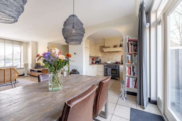 Photo 19 of Meteorenweg 1018