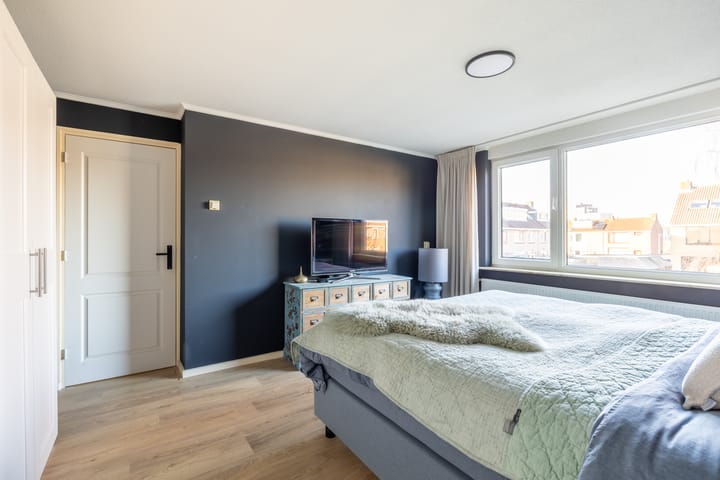 Photo 28 of Meteorenweg 1018