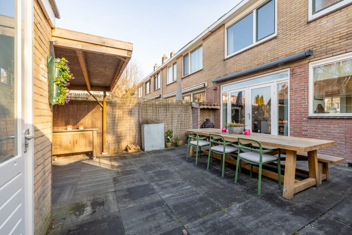 Photo 45 of Meteorenweg 1018