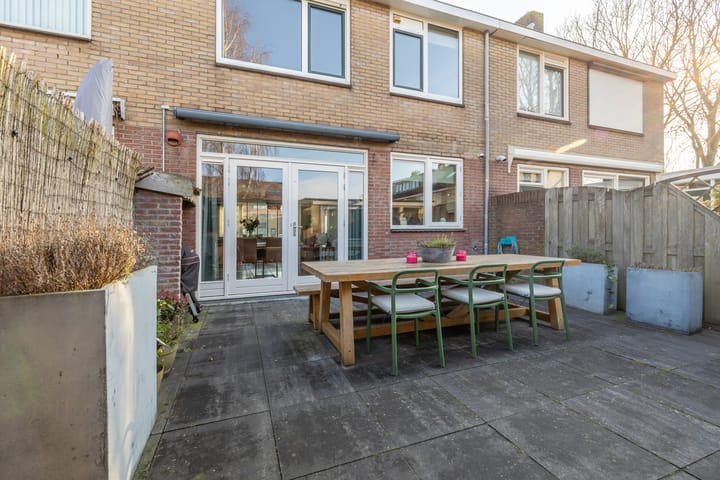 Photo 48 of Meteorenweg 1018