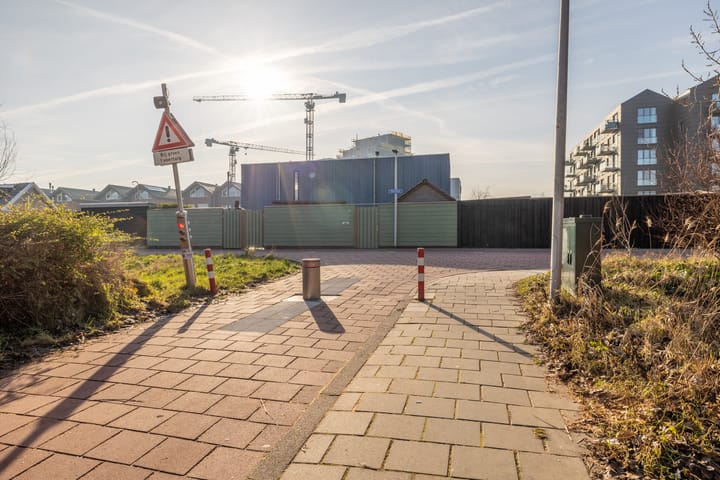 Photo 50 of Meteorenweg 1018