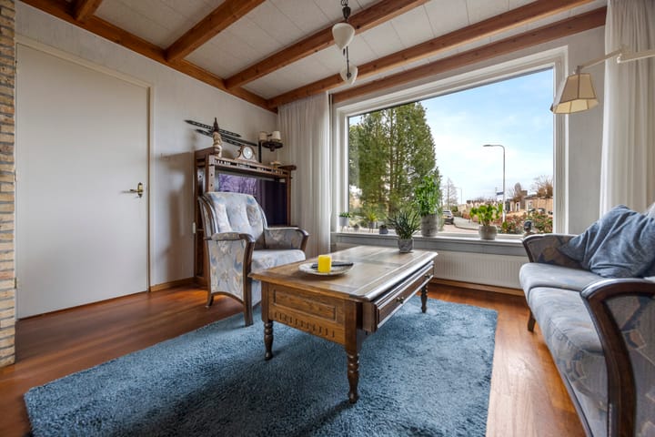 Photo 18 of Esdoornstraat 56