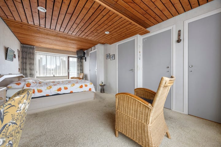 Photo 31 of Esdoornstraat 56