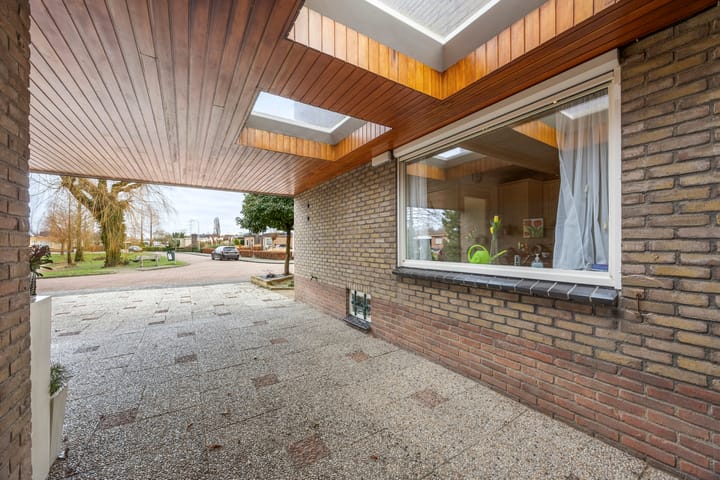 Photo 45 of Esdoornstraat 56