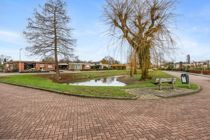 Photo 47 of Esdoornstraat 56