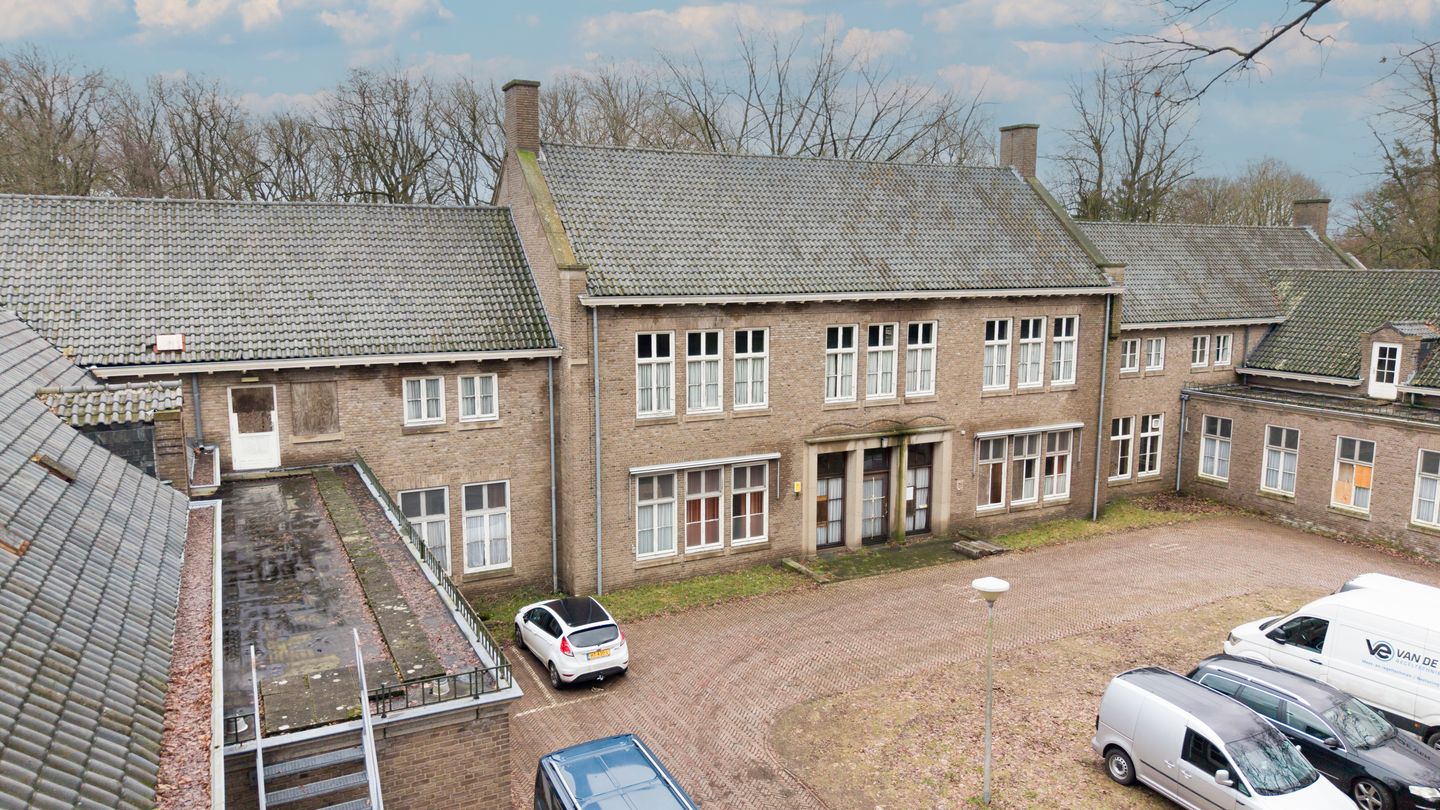 View photo 3 of Benoitlaan 48