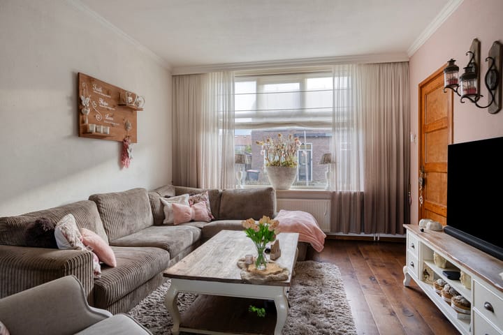 Photo 2 of Boeroestraat 2