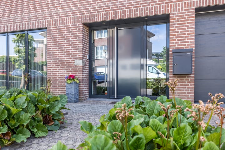 Foto 4 van John Erkensstraat 11